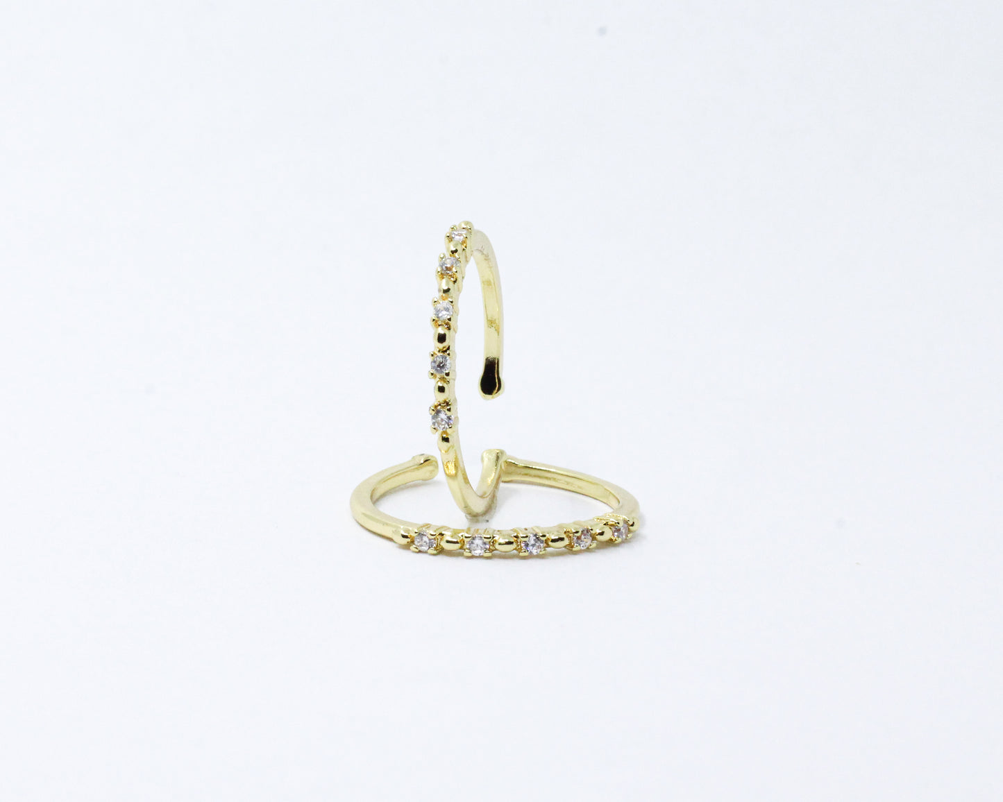 Anillo dorado solitario
