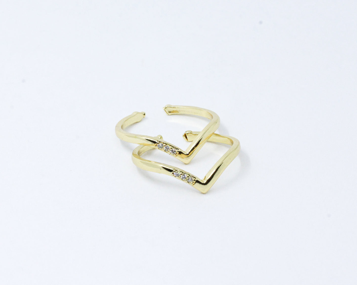 Anillo dorado rústico