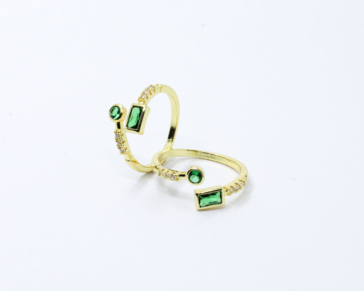 Anillo Dorado Baguette Verde Esmeralda