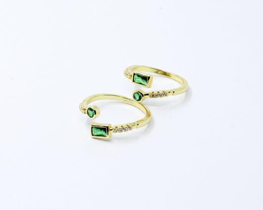 Anillo Dorado Baguette Verde Esmeralda
