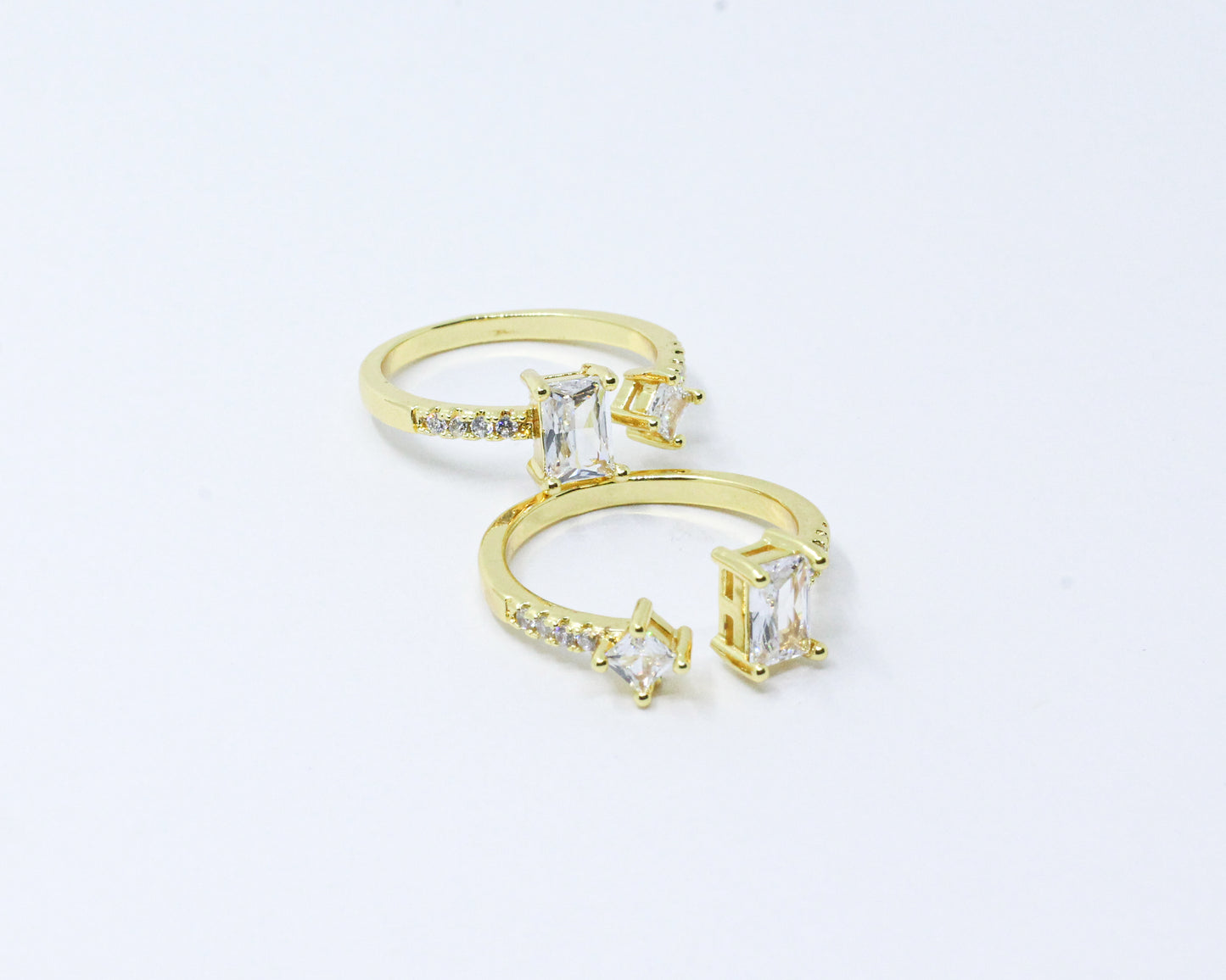 Anillo Dorado Cuadrados Brillantes