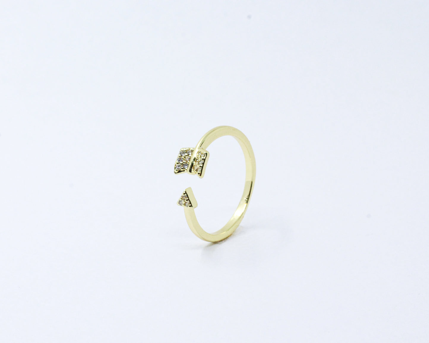 Anillo Dorado Flecha