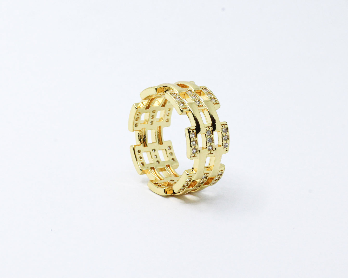 Anillo dorado tejido