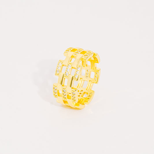 Anillo dorado tejido