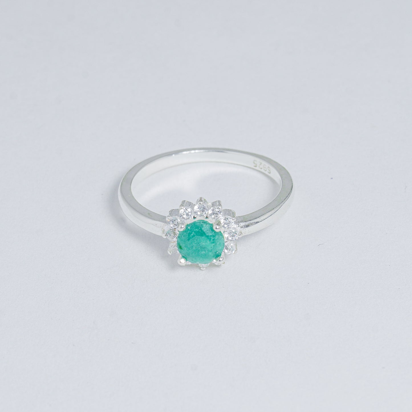 Anillo De Corona En Esmeralda Y Plata