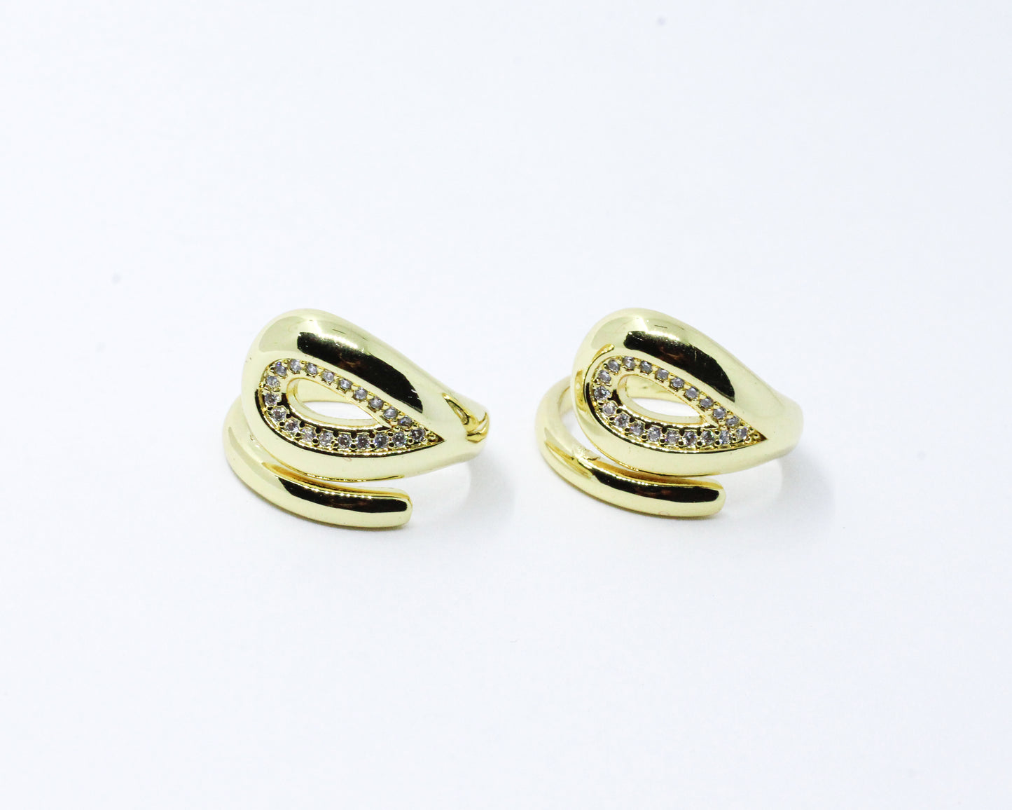 Anillo Dorado Gota Brillante