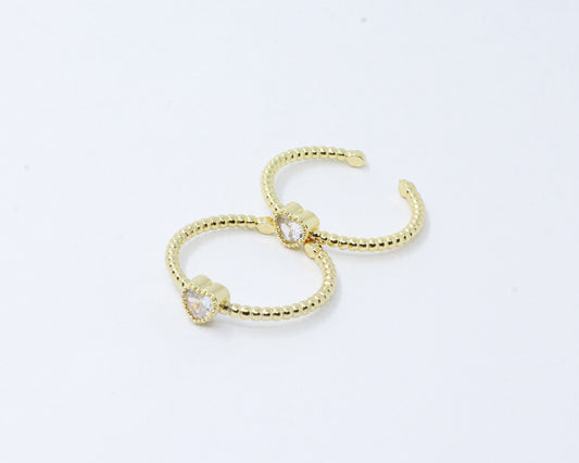 Anillo dorado único corazón
