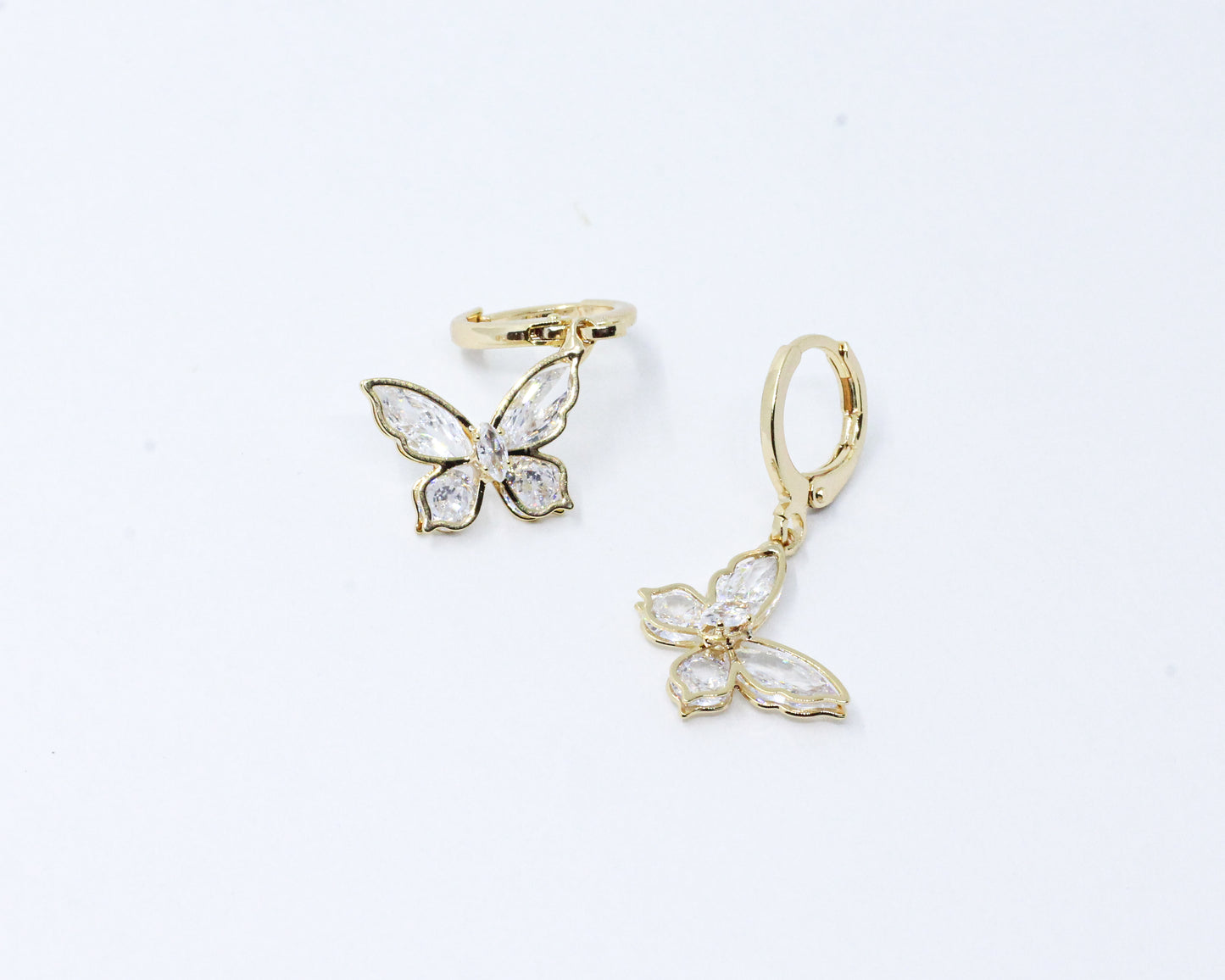 Arete Mariposas Brillantes