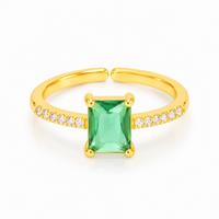 Anillo Dorado Cristal Cuadrado vista 1