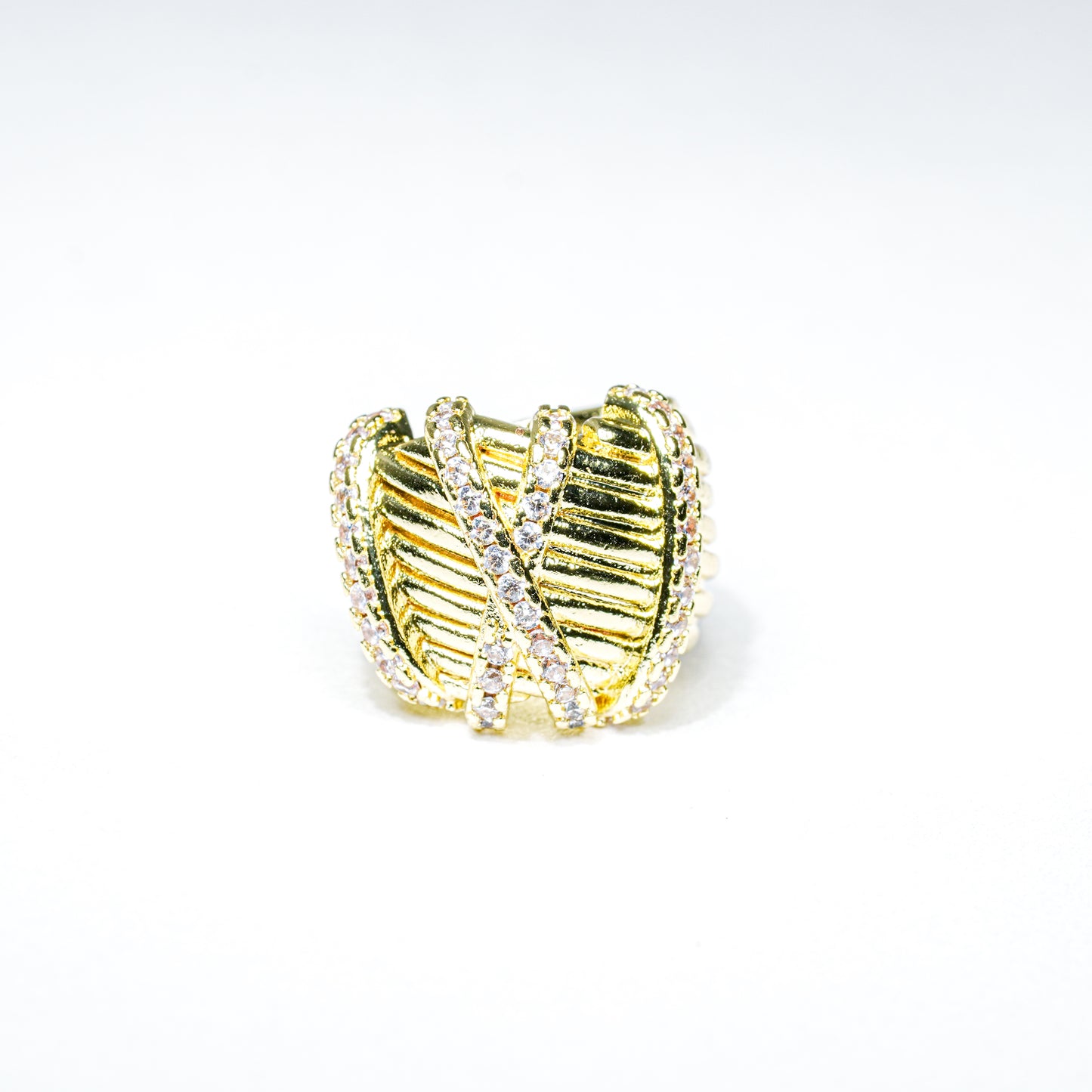 Earcuff dorado entrelazado