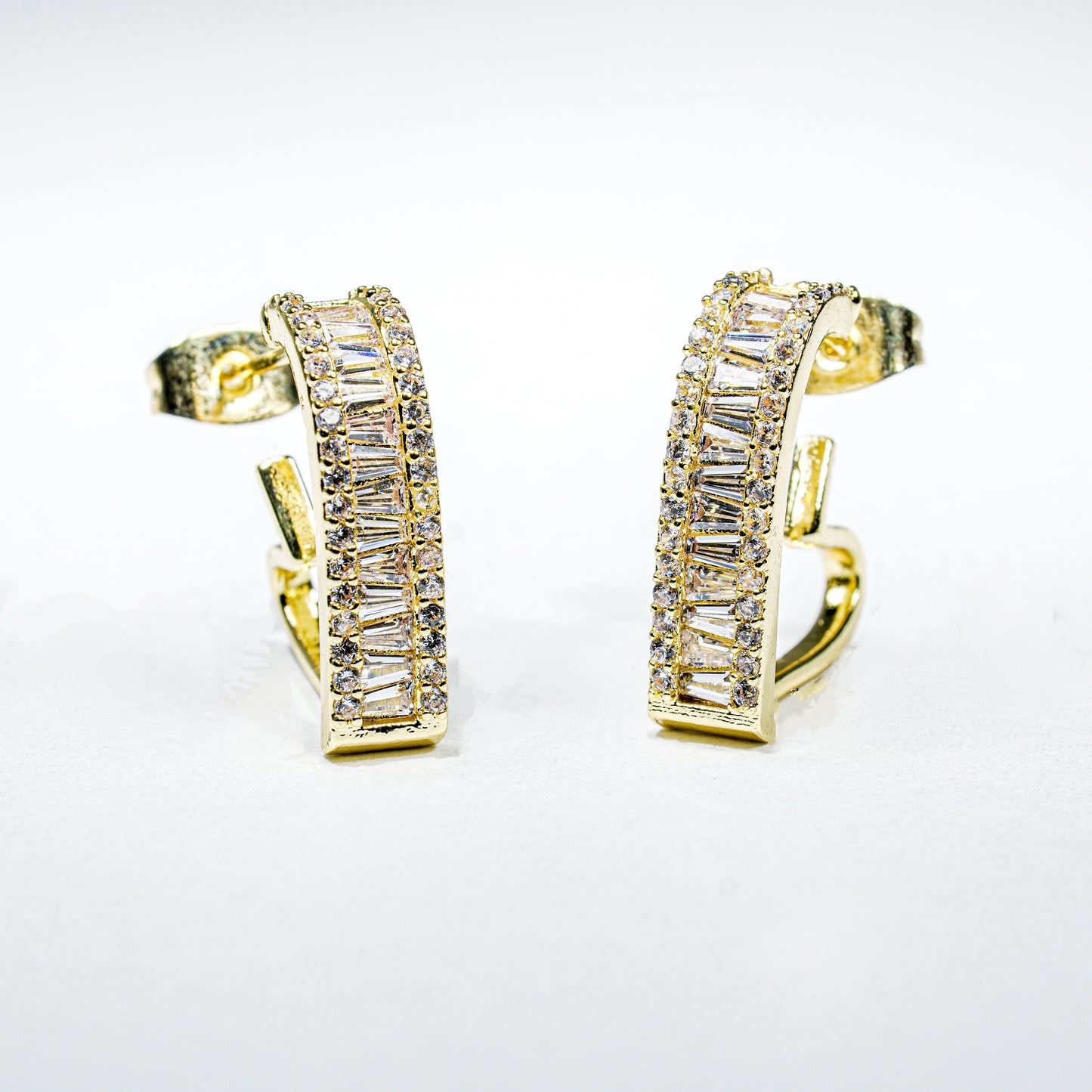 Arete medio corazón baguette