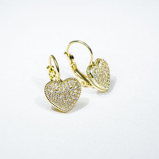 Arete corazón brillante