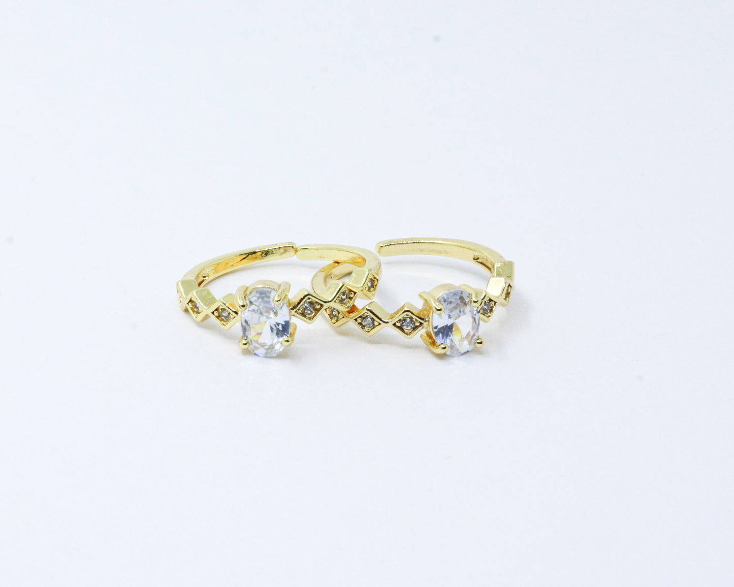 Anillo Dorado Ovalo Esplendor