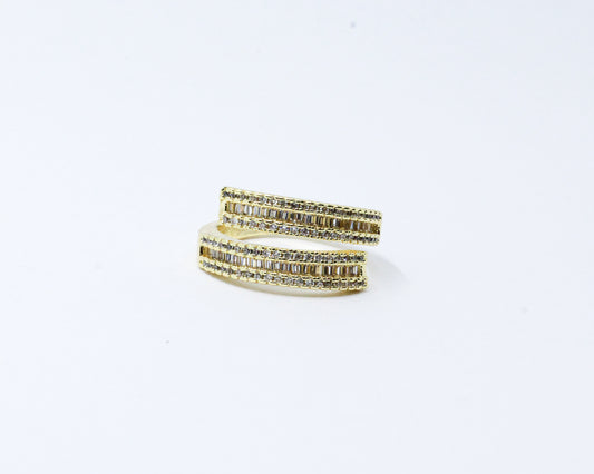 Anillo Dorado Tres Brillos