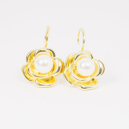 Arete flor perla
