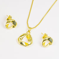 Set Aros Entrelazados Dorados vista 2