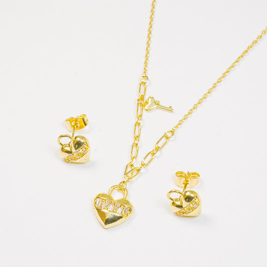 Set Corazón Dorado Con Circones Blancos