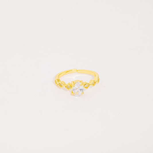 Anillo Dorado Ovalo Esplendor