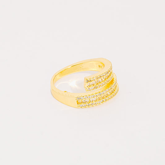 Anillo Dorado Tres Brillos