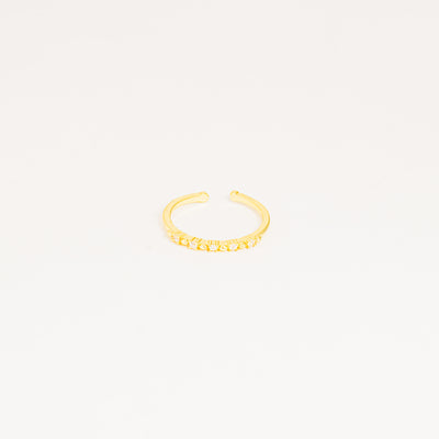 Anillo dorado solitario
