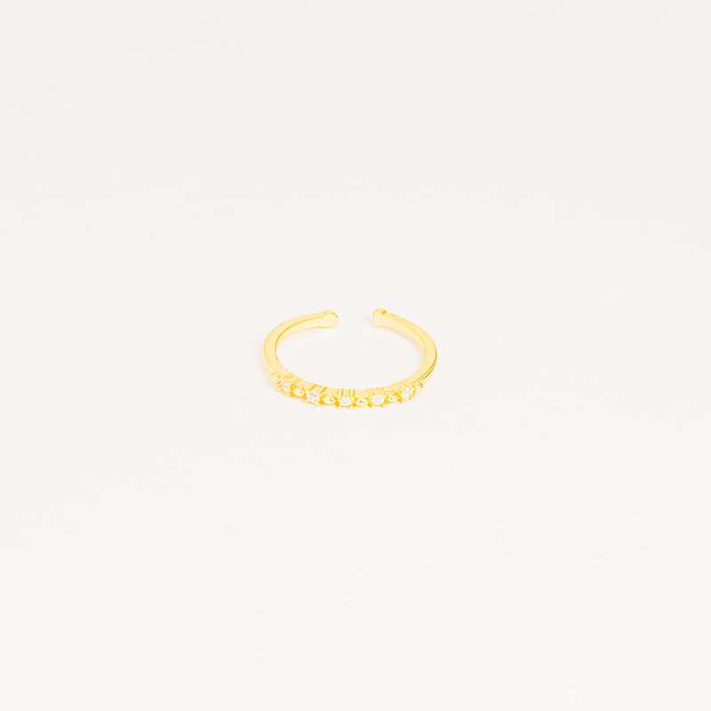 Anillo dorado solitario