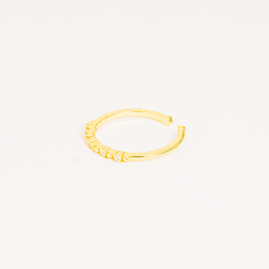 Anillo dorado solitario
