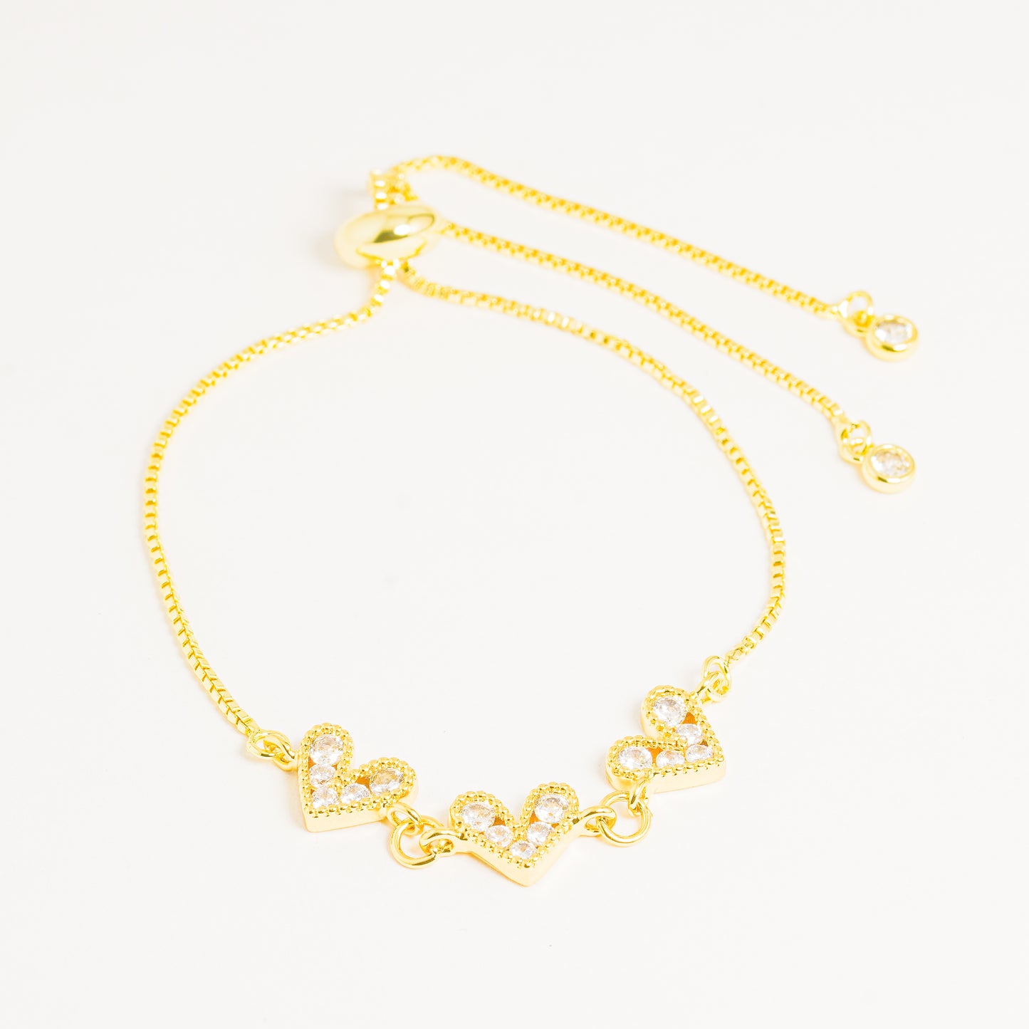 Pulsera Dorada Con Corazones