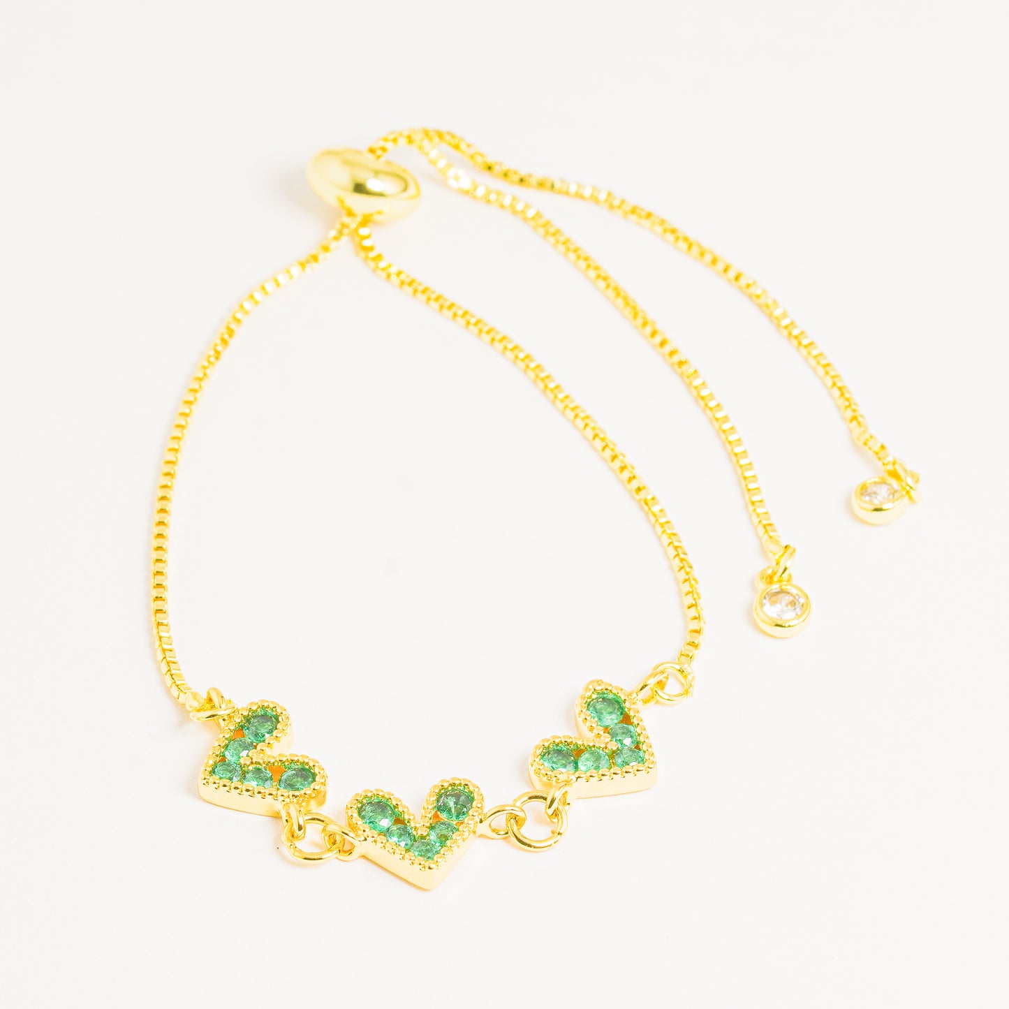 Pulsera Dorada Con Corazones