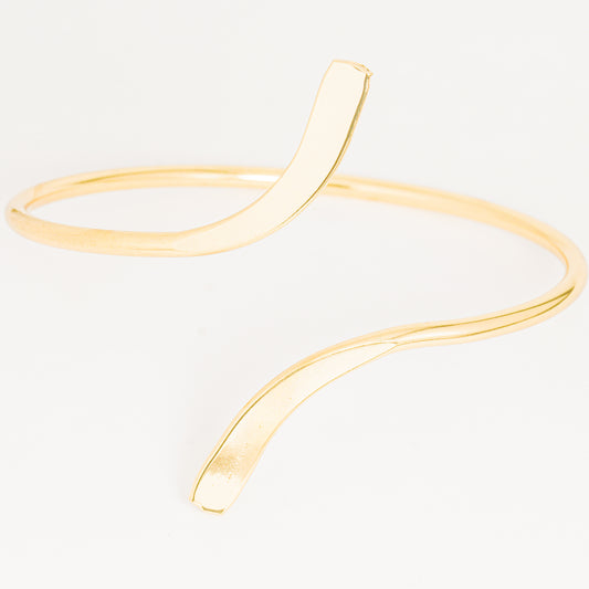 Pulsera Curvada Dorada