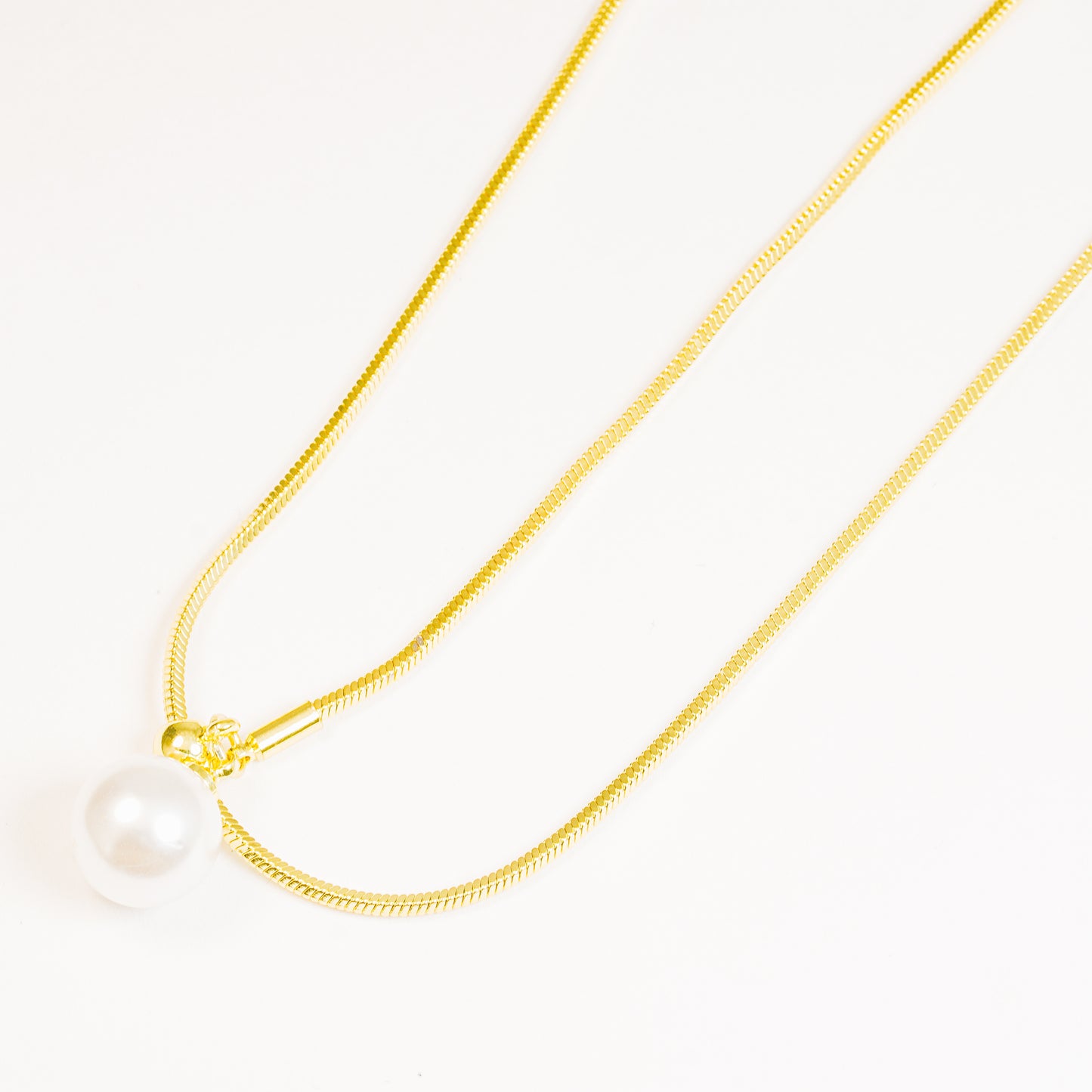 Collar Dorado Con Perla Colgante