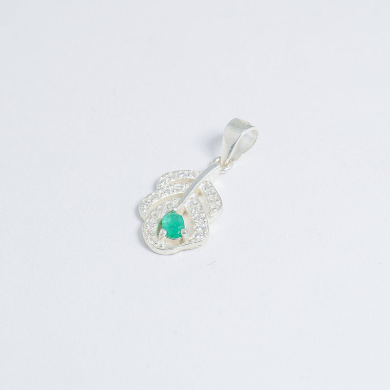 Dije De Plata Con Esmeralda En Forma De Hoja