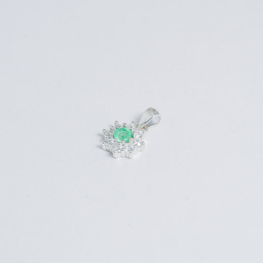 Dije Flor Esmeralda Radiante