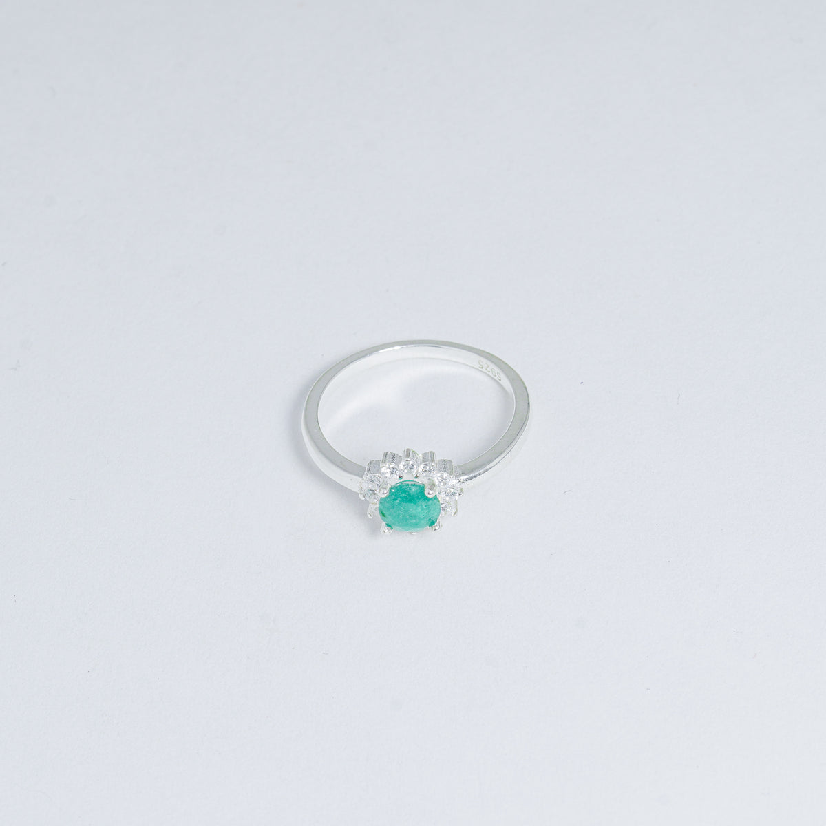 Anillo De Corona En Esmeralda Y Plata