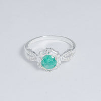 Anillo De Hexágono En Esmeralda vista 2