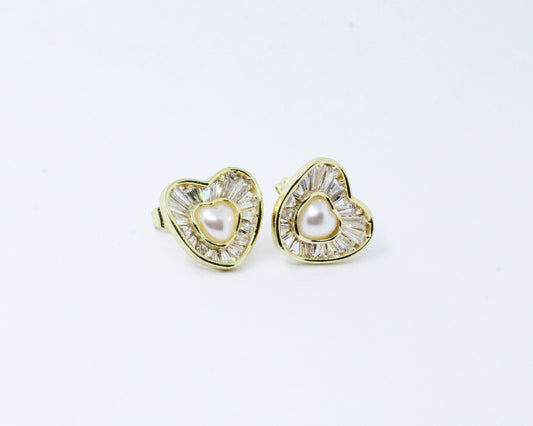 Arete dorado corazón perla